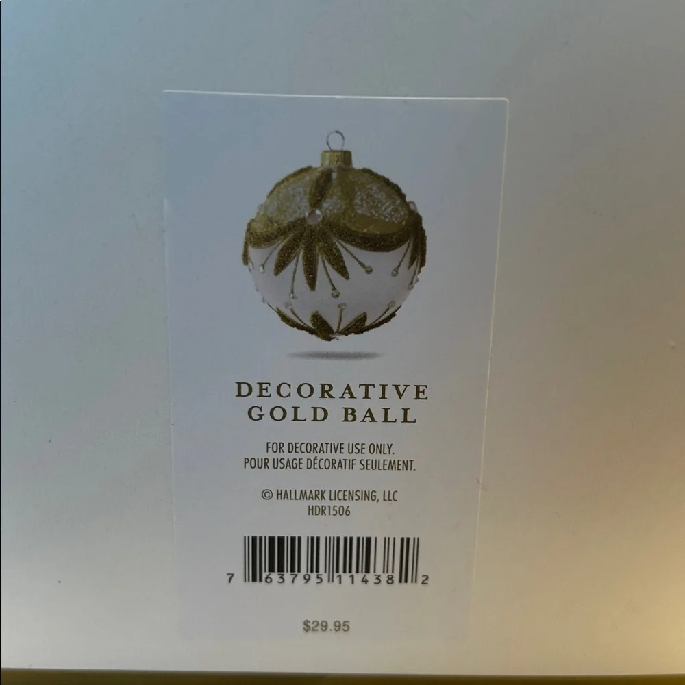 Hallmark Heritage Collection Gold and White Holiday Ornament 2016